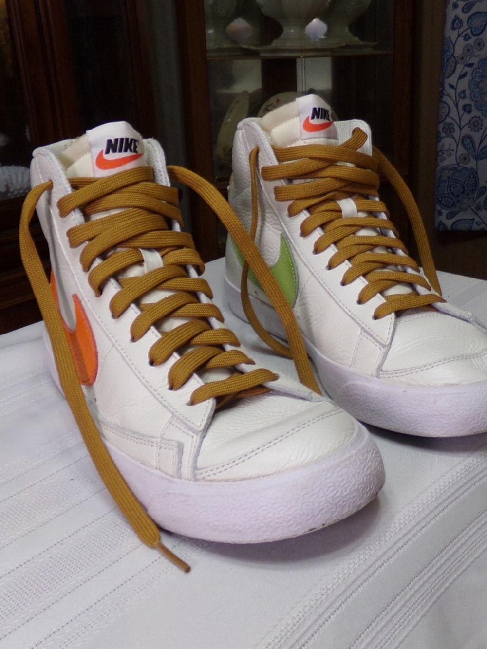 Nike Blazer Mid โ77 White,Mantra Orange&Stadium Green, Camel Laces, Womens 8.5
